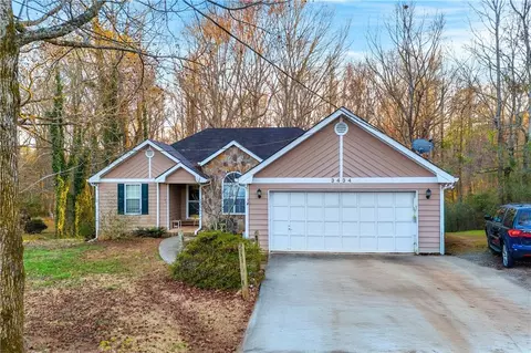 3434 Saddlebrook Dr, Loganville, GA 30052