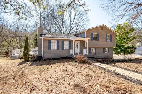 975 Malibu Dr, Marietta, GA 30066