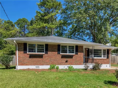 Exterior - 1088 Lloyd Dr, Forest Park, GA 30297 photo 6 of 6