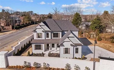 2711 Twisted Oak Ln NE, Marietta, GA 30066