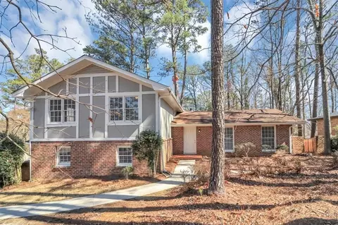 664 S Indian Creek Dr, Stone Mountain, GA 30083
