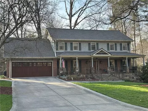 1911 Olde Village Run, Dunwoody, GA 30338