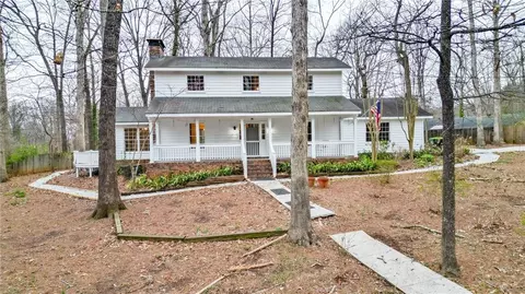 955 Mary Ellen Ln, Austell, GA 30168