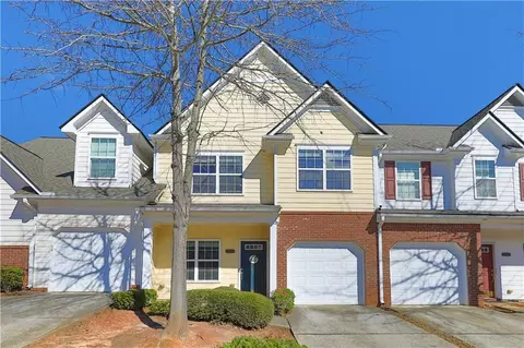 2359 Suwanee Pointe Dr, Lawrenceville, GA 30043