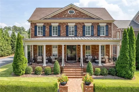 8025 Georgetown Cir, Suwanee, GA 30024