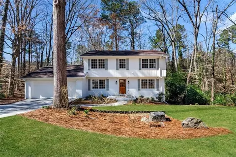 2818 Thornbriar Rd, Atlanta, GA 30340