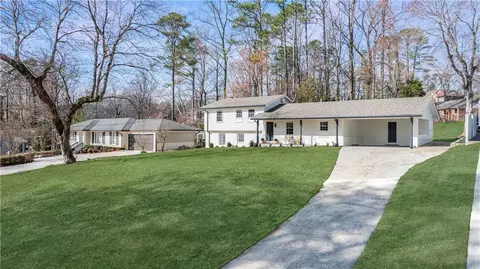 1370 Valley View Rd, Dunwoody, GA 30338