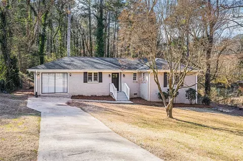 2239 Pinewood Dr, Decatur, GA 30032