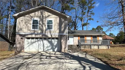 3924 Veracruz Dr, Decatur, GA 30034