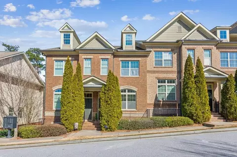 7420 Glisten Ave, Sandy Springs, GA 30328