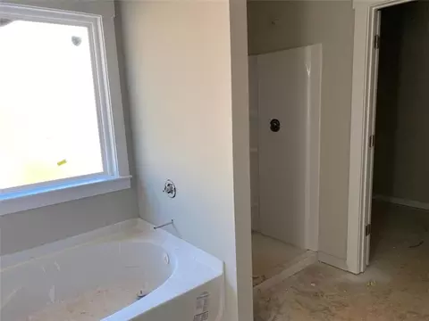 Entry Way - 115 Westminster Ct, Winder, GA 30680 photo 2 of 4
