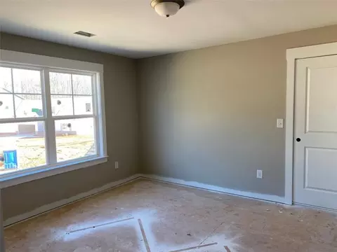 Bedroom - 115 Westminster Ct, Winder, GA 30680 photo 4 of 5