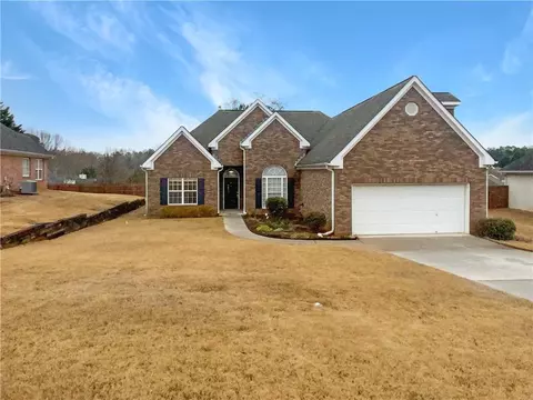 123 Laurel Springs Dr, Mcdonough, GA 30253