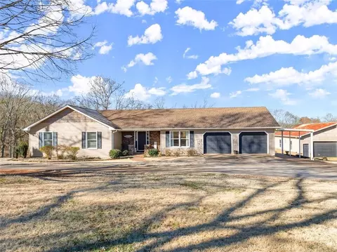 250 Kinley Rd, Royston, GA 30662