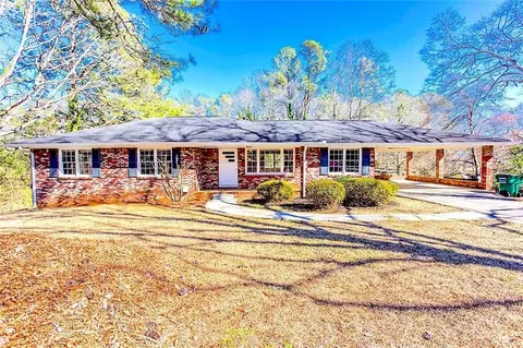 1650 Seayes Rd SW, Mableton, GA 30126