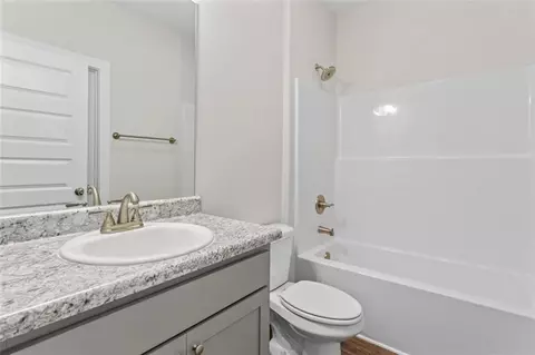 Bath - 11204 Cornerstone Way, Hampton, GA 30228 photo 1 of 5