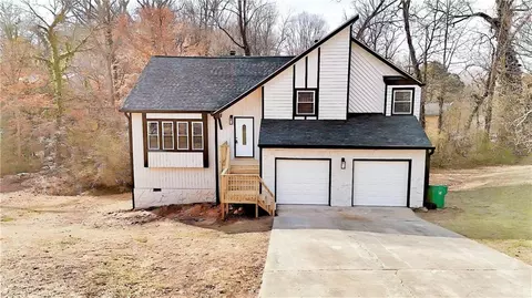 3817 Raiders Ridge Dr, Lithonia, GA 30038