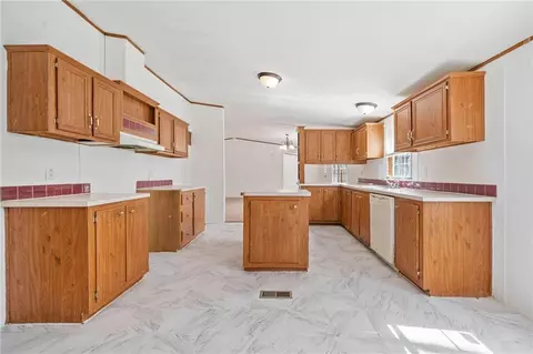 Kitchen - 95 Riverbrooke Trl, Covington, GA 30016 photo 1 of 6