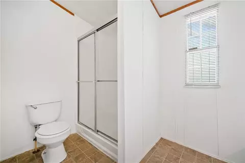 Bath - 95 Riverbrooke Trl, Covington, GA 30016 photo 4 of 6