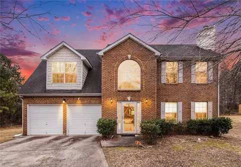 3005 Bunchberry Ct, Ellenwood, GA 30294