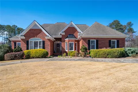 811 Weeping Willow Dr, Powder Springs, GA 30127