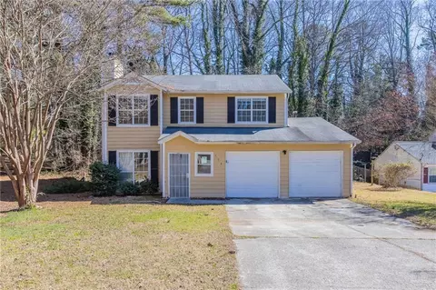 554 Sherwood Oaks Rd, Stone Mountain, GA 30087
