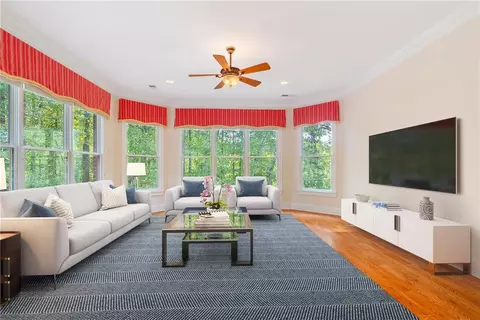 Living - 7336 Eagle Ct, Jefferson, GA 30549 photo 3 of 8