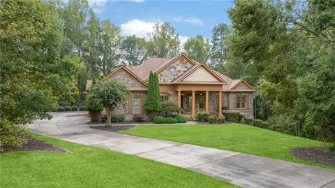 Exterior - 7336 Eagle Ct, Jefferson, GA 30549 photo 2 of 18