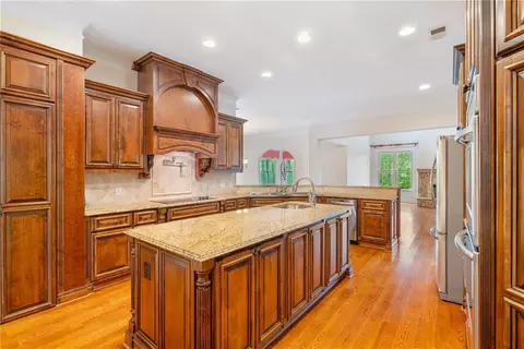 Kitchen - 7336 Eagle Ct, Jefferson, GA 30549 photo 1 of 9