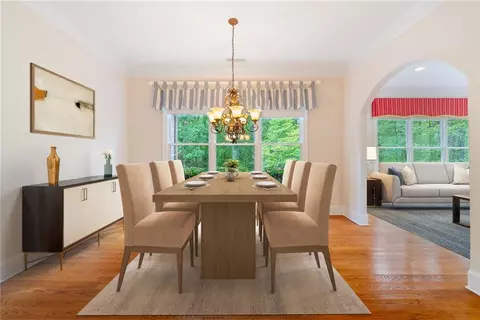 Dining - 7336 Eagle Ct, Jefferson, GA 30549 photo 3 of 4