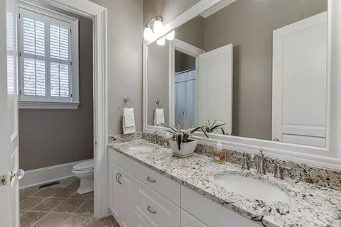 Bath - 3980 Saint Elisabeth Sq, Duluth, GA 30096 photo 1 of 10