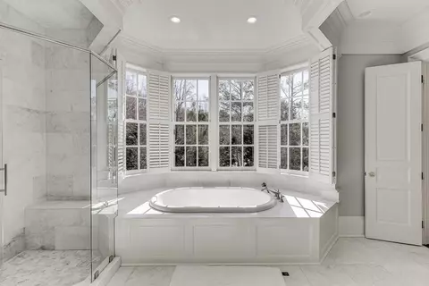 Bath - 3980 Saint Elisabeth Sq, Duluth, GA 30096 photo 6 of 10