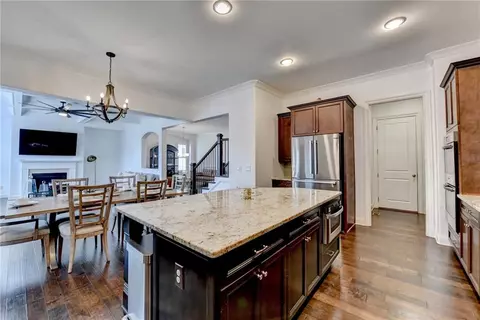 Kitchen - 875 Olmsted Ln, Duluth, GA 30097 photo 3 of 7