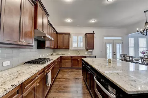 Kitchen - 875 Olmsted Ln, Duluth, GA 30097 photo 4 of 7