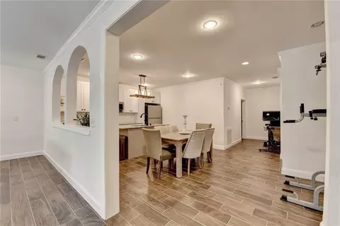 Entry Way - 875 Olmsted Ln, Duluth, GA 30097 photo 5 of 5