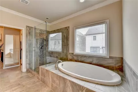 Bath - 875 Olmsted Ln, Duluth, GA 30097 photo 7 of 11