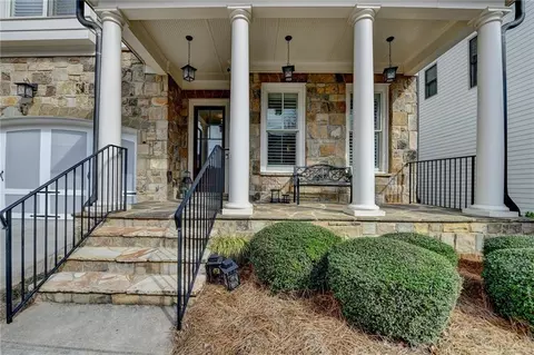 Exterior - 875 Olmsted Ln, Duluth, GA 30097 photo 2 of 15