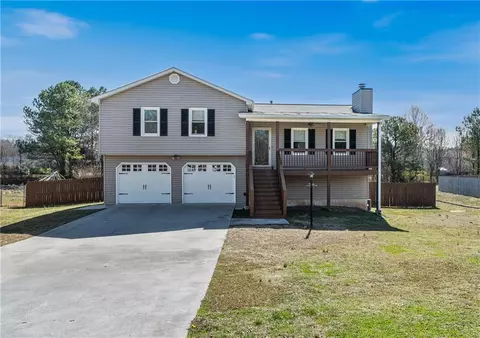 42 Winchester Dr, Euharlee, GA 30145