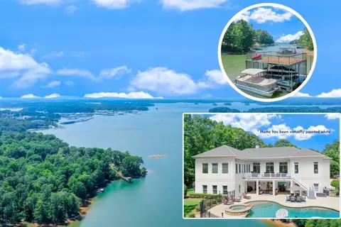 5040 Blackberry Ln, Buford, GA 30518
