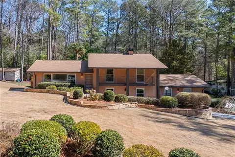 3401 Lori Ln, Atlanta, GA 30340