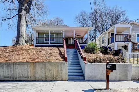 543 Paines Ave NW, Atlanta, GA 30318