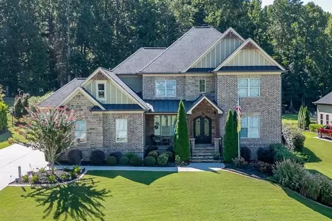 233 Scenic Falls Blvd, Hoschton, GA 30548