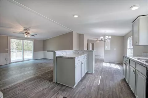 62 W Lakeview Dr, Temple, GA 30179 photo 11