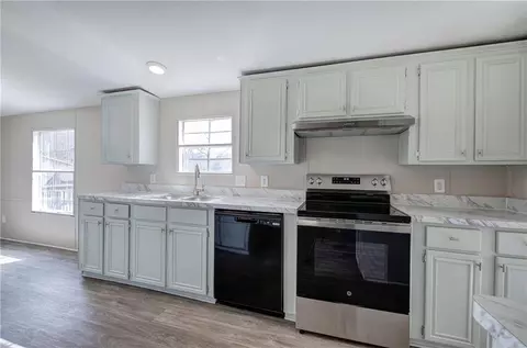 62 W Lakeview Dr, Temple, GA 30179 photo 7