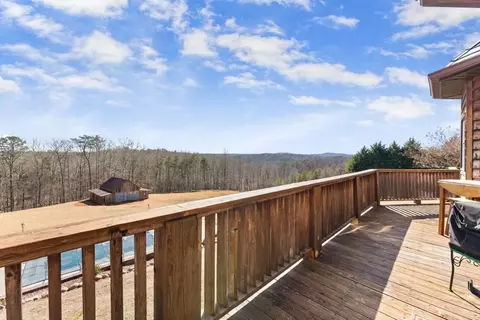 Exterior - 812 Riverdale Rd, Toccoa, GA 30577 photo 5 of 10