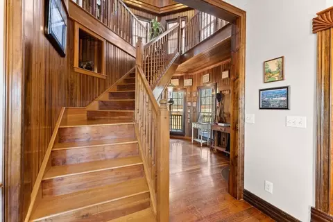 Entry Way - 812 Riverdale Rd, Toccoa, GA 30577 photo 3 of 10