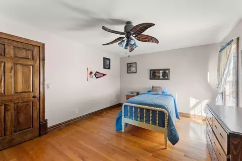 Bedroom - 812 Riverdale Rd, Toccoa, GA 30577 photo 3 of 9
