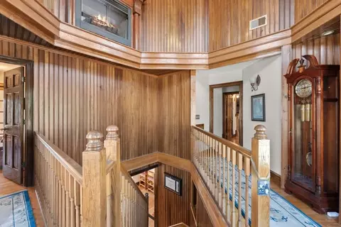 Entry Way - 812 Riverdale Rd, Toccoa, GA 30577 photo 5 of 10