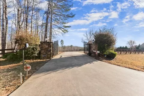 Other - 812 Riverdale Rd, Toccoa, GA 30577 photo 1 of 16