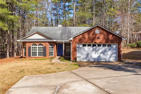 5336 Monticello Dr, Villa Rica, GA 30180
